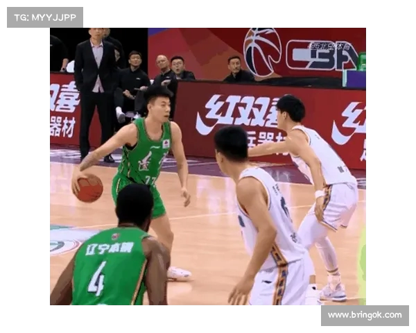 CBA赛场球员对位分析与战术策略探讨 CBA赛场球员对位分析与战术策略探讨